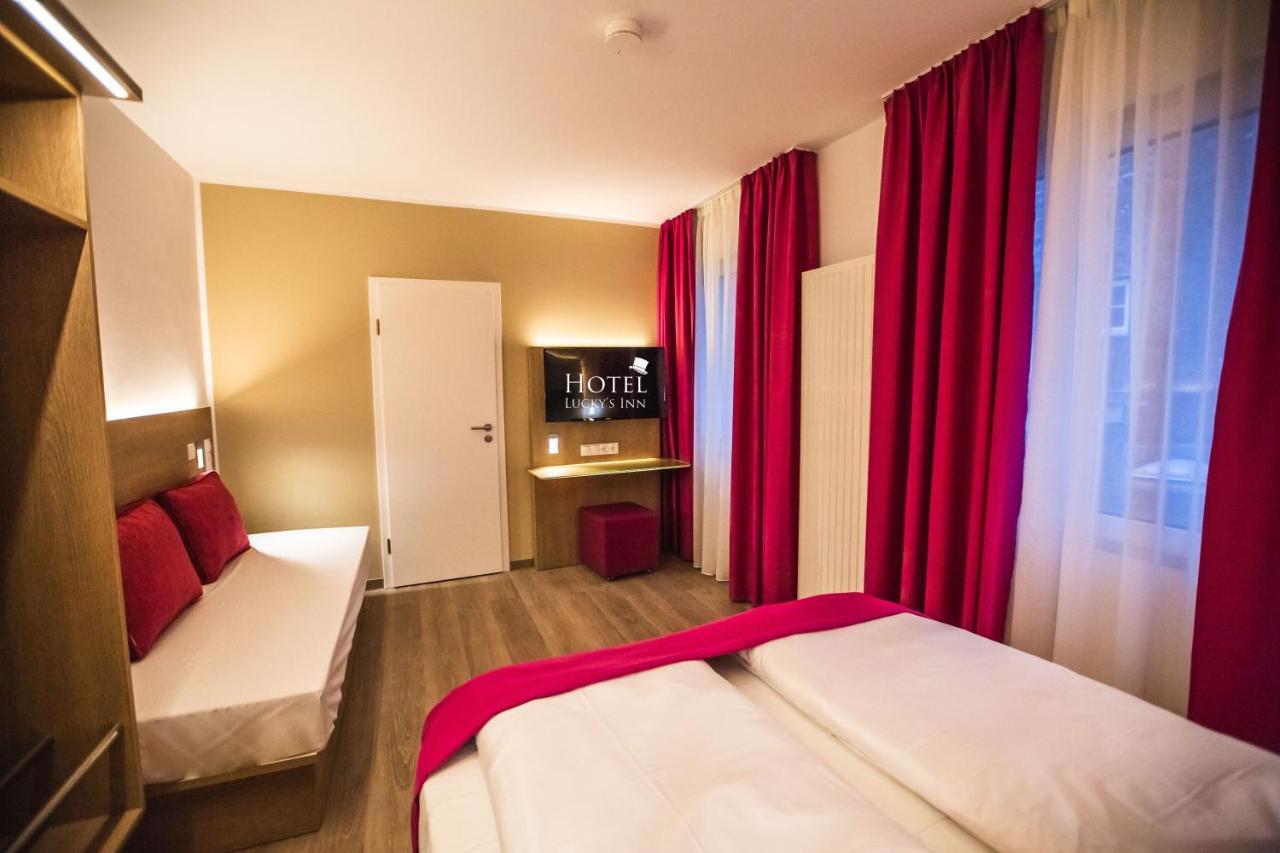 Hotel Luckys Inn 함브루크 외부 사진