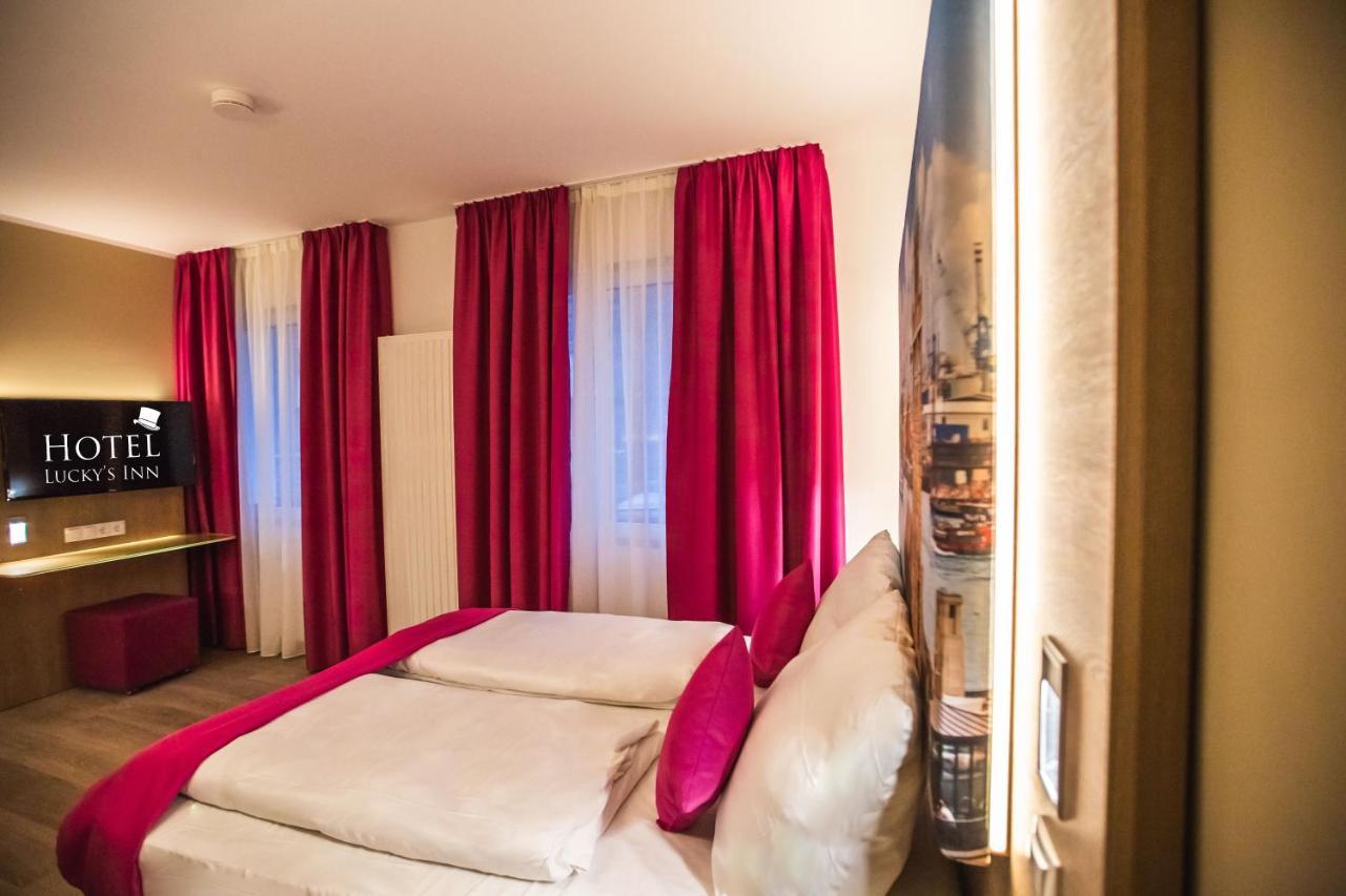 Hotel Luckys Inn 함브루크 외부 사진