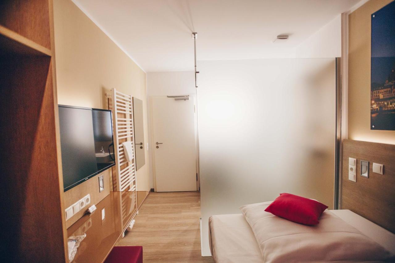 Hotel Luckys Inn 함브루크 외부 사진