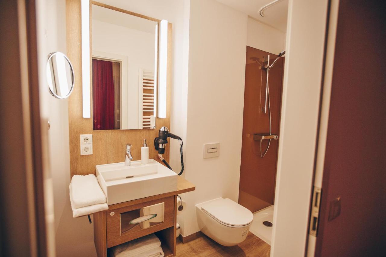 Hotel Luckys Inn 함브루크 외부 사진